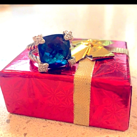 David Yurman Accessories - David Yurman cushion ring.FIRM